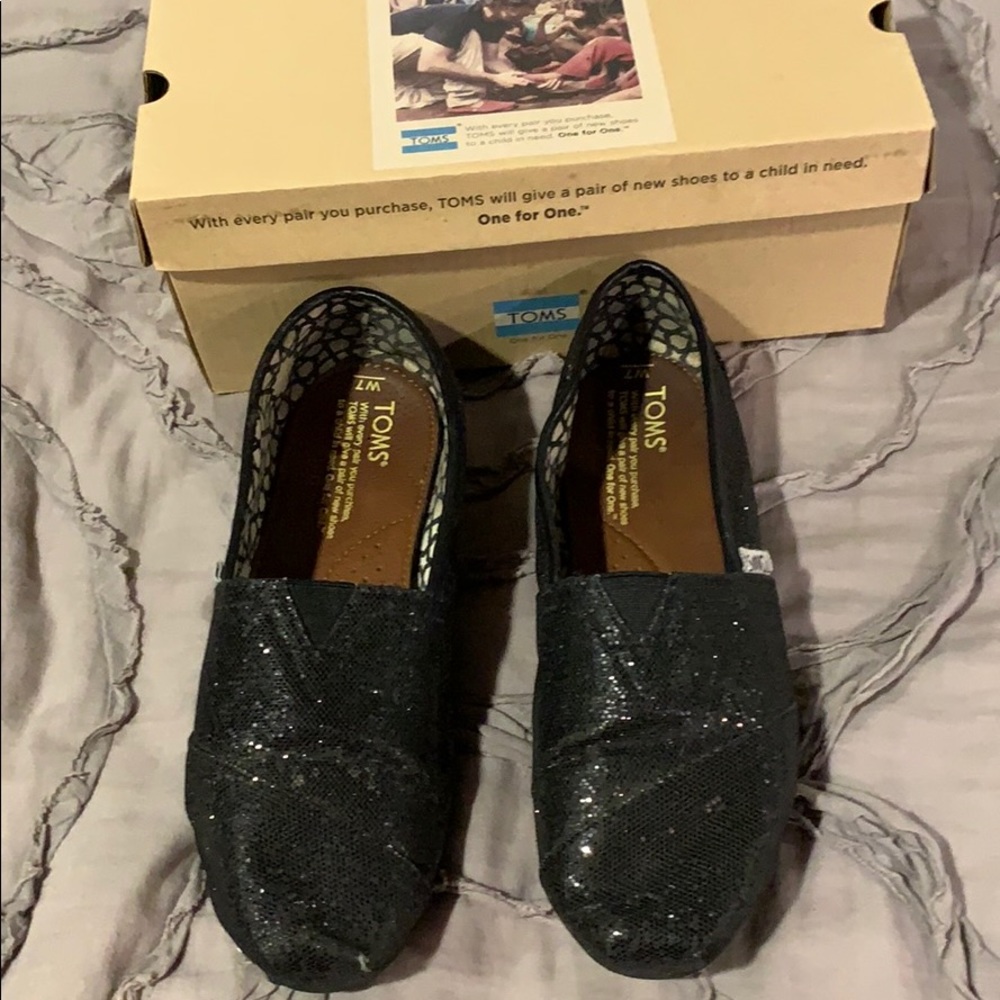 Black glitter Toms